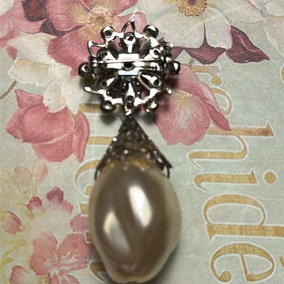 Baroque Faux Pearl Pendent (1 1/2”) hanging from a Rhinestone pin - 2 1/4” Total - Picture 5 of 7